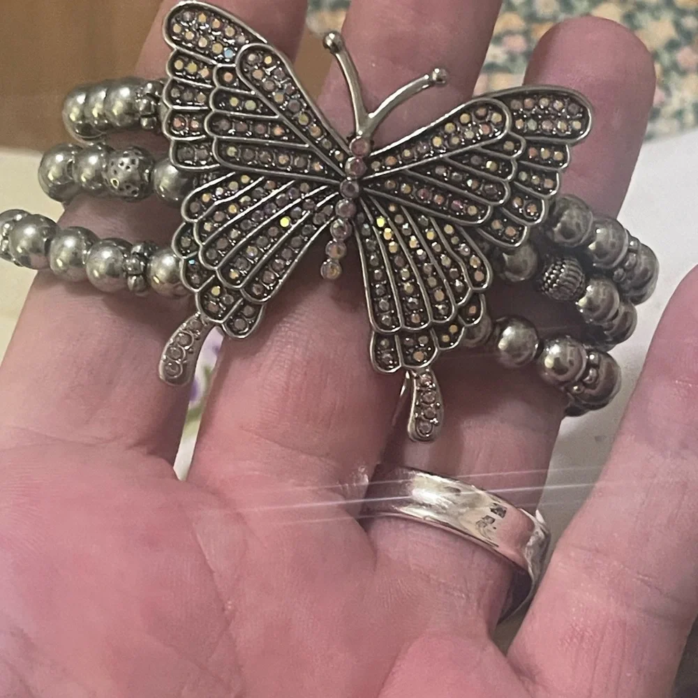 Iridescent butterfly 🦋 silver elastic stretch bracelet - Picture 6 of 10